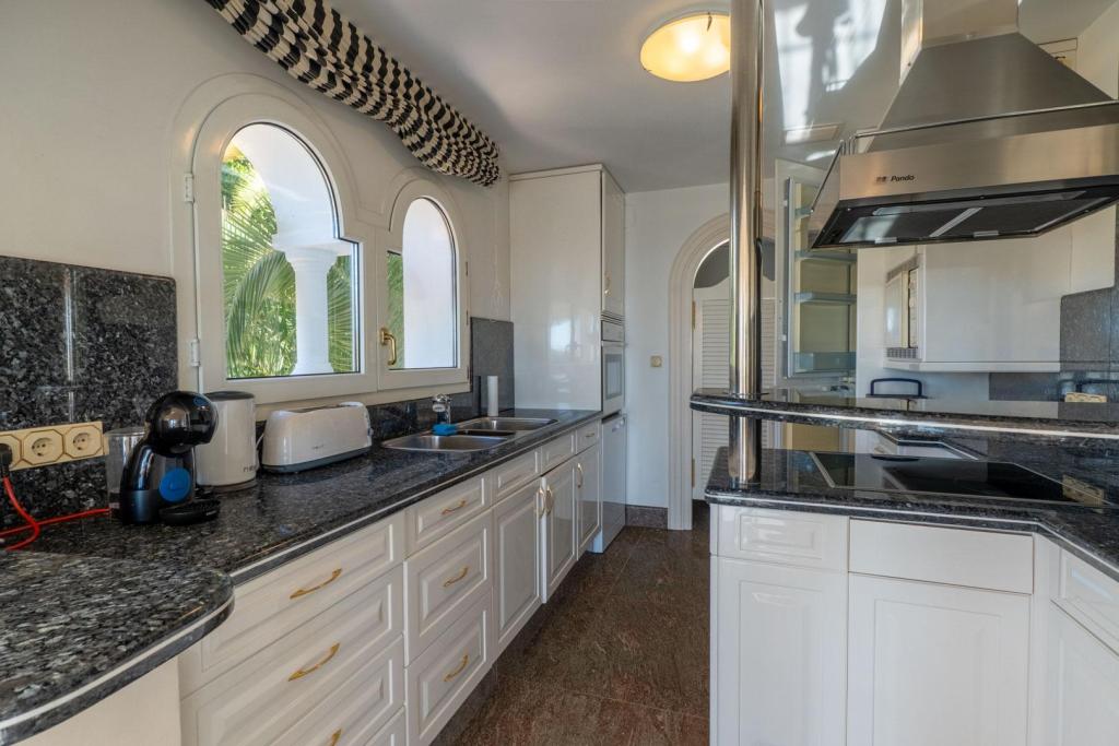 5 bed villa in Benissa