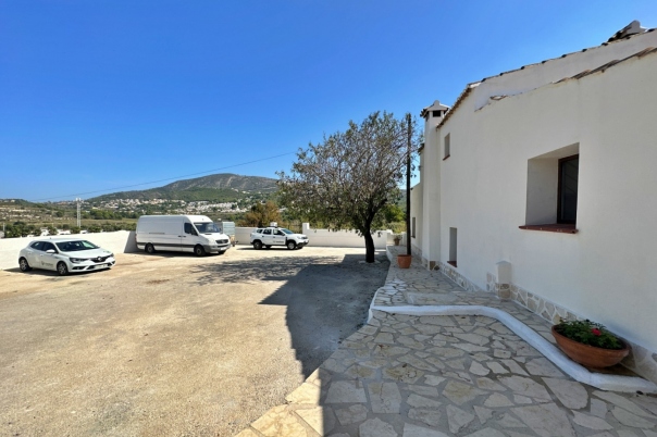 6 bed villa in Moraira