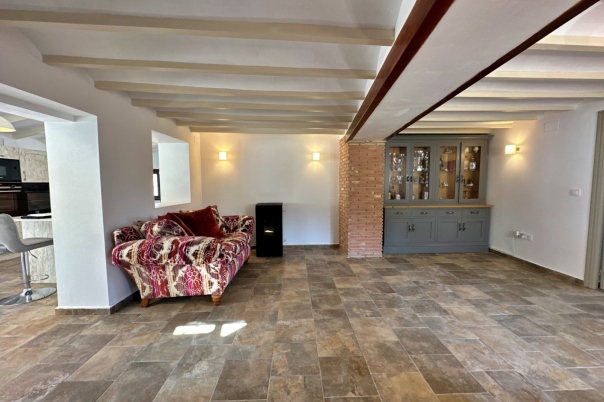 6 bed villa in Moraira