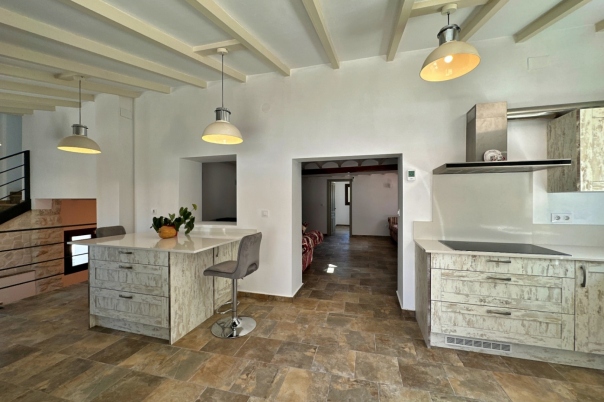 6 bed villa in Moraira