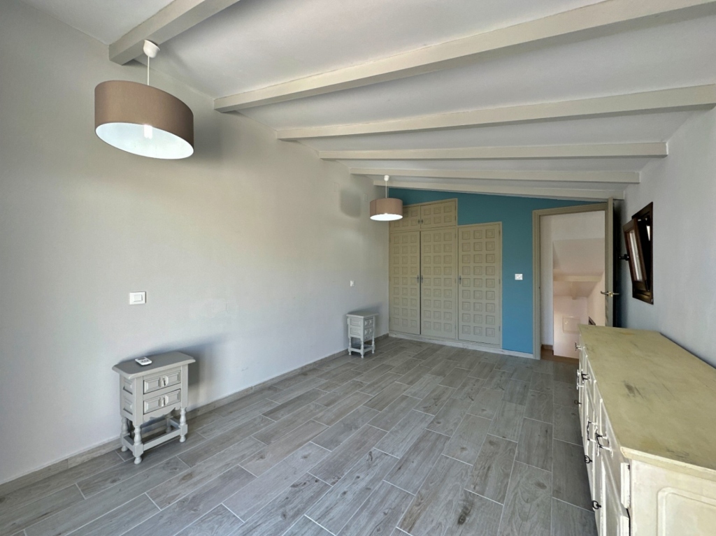 6 bed villa in Moraira