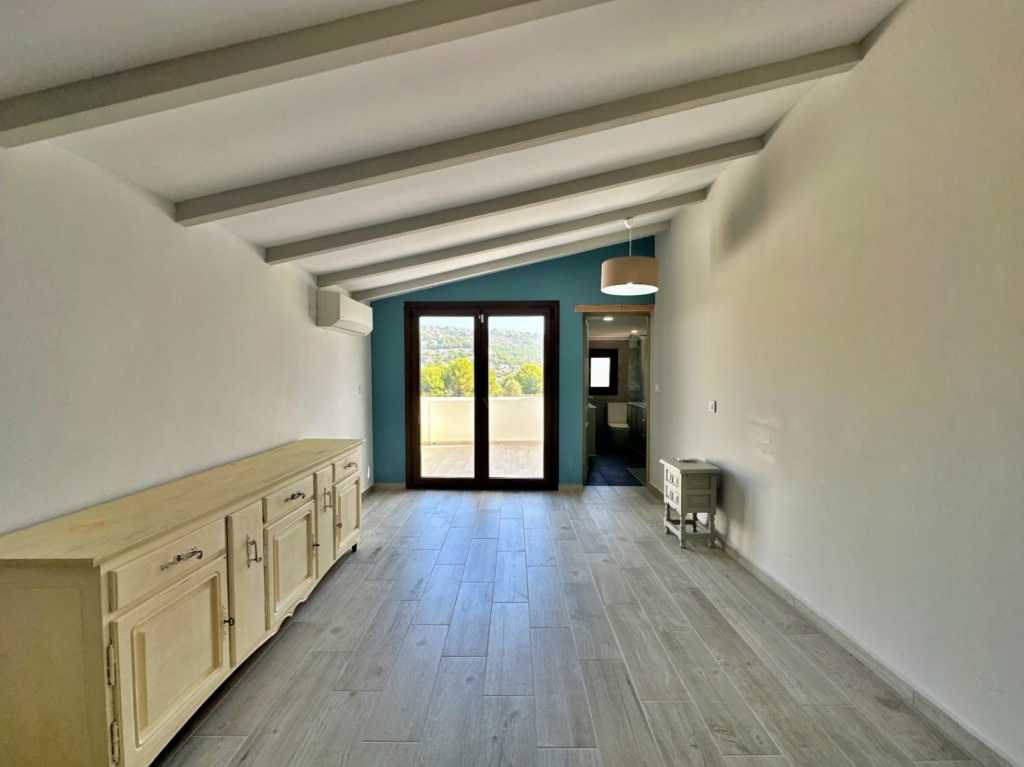 6 bed villa in Moraira