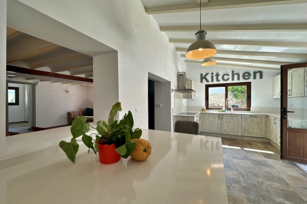 6 bed villa in Moraira