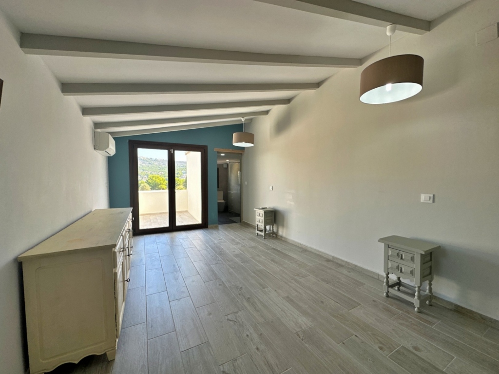 6 bed villa in Moraira