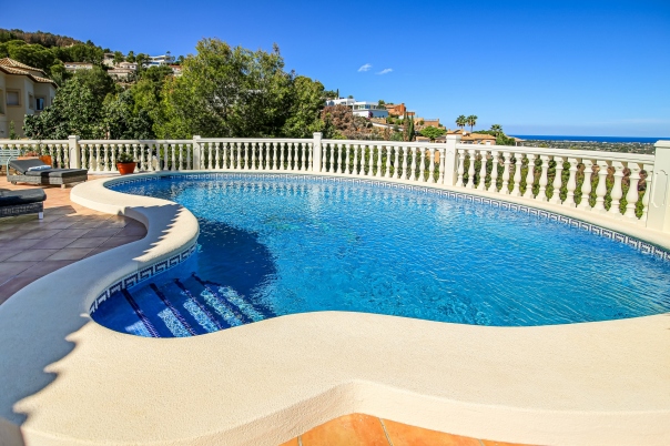 6 bed villa in Denia
