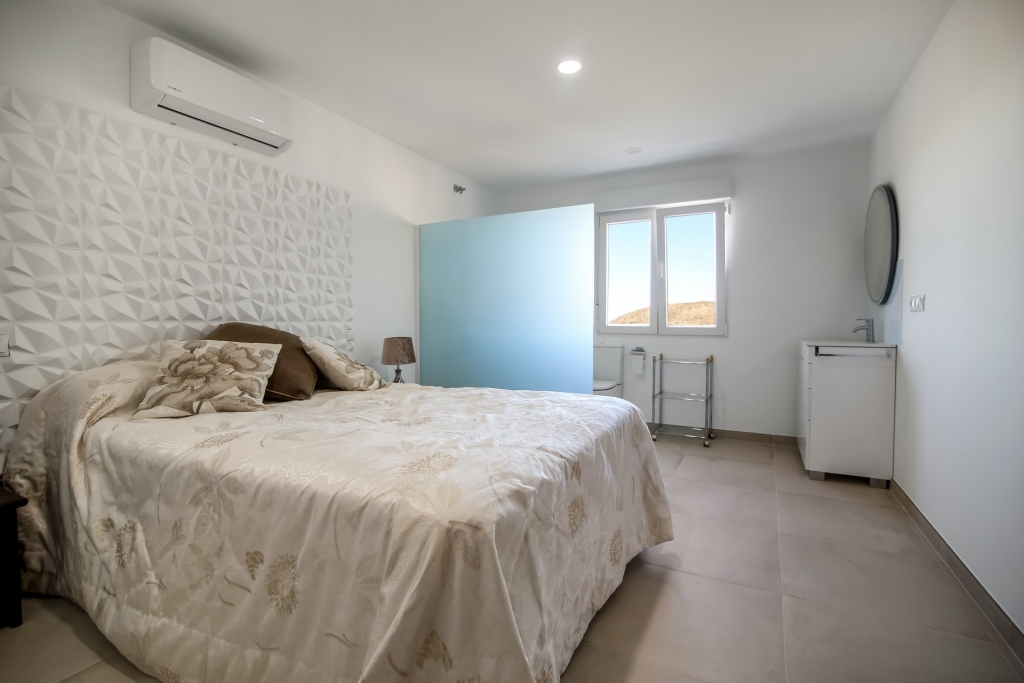 6 bed villa in Denia