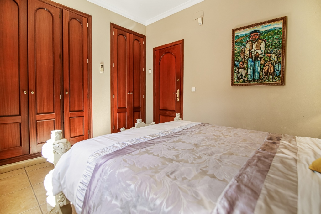 6 bed villa in Denia