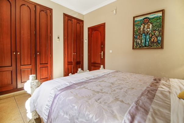 6 bed villa in Denia