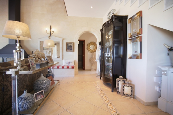 6 bed villa in Denia
