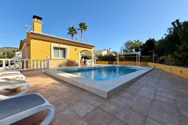 3 bed casa / chalet in Calpe / Calp