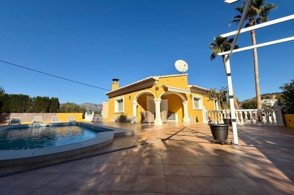 3 bed casa / chalet in Calpe / Calp