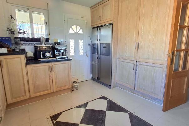 4 bed villa in Busot