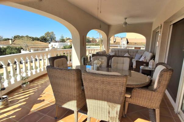 4 bed villa in Busot