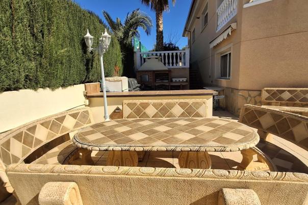 4 bed villa in Busot