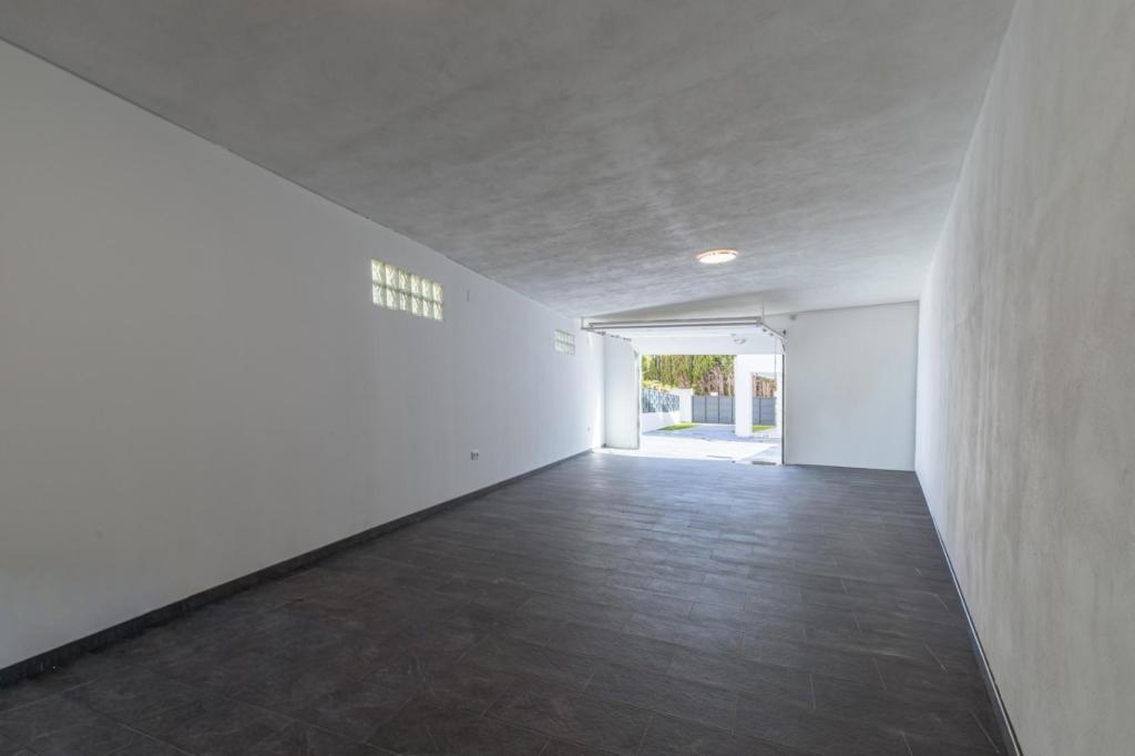 6 bed villas in Albir