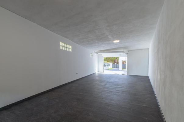 6 bed villas in Albir