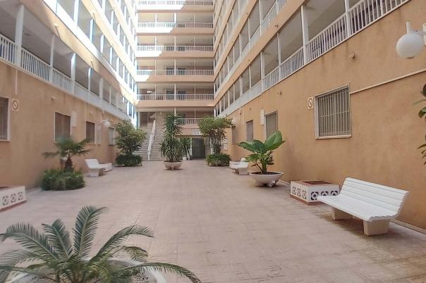 2 bed apartment in Santa Pola