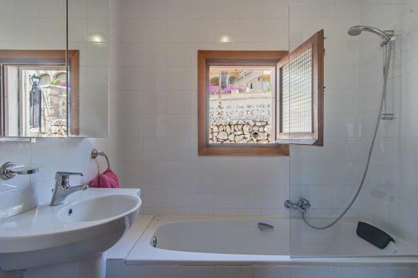 3 bed villa in Altea