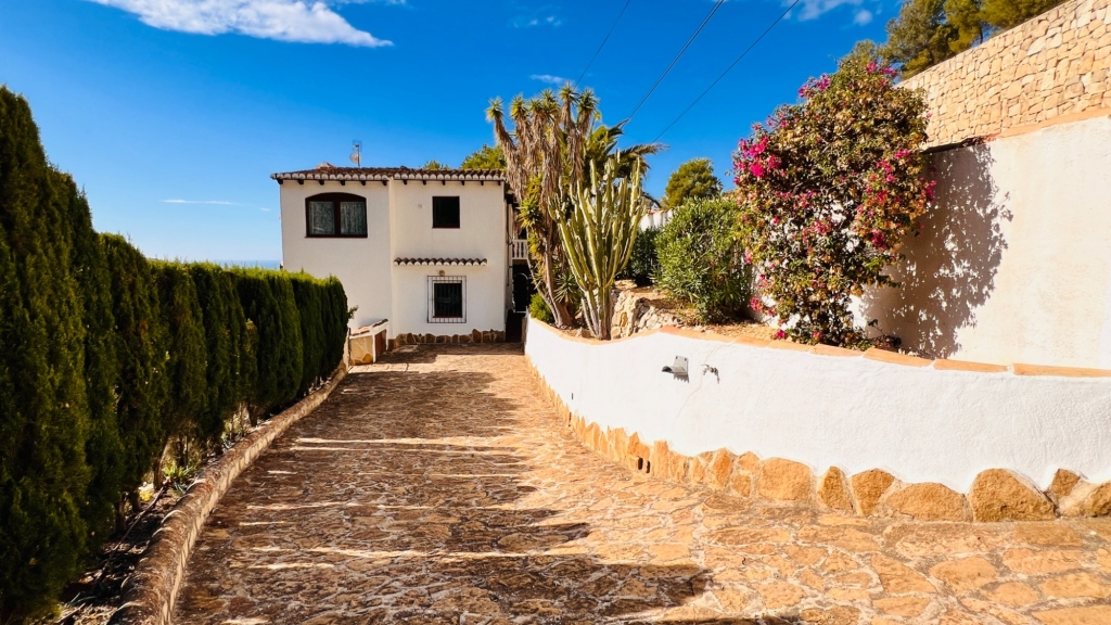 4 bed villa in Benitachell