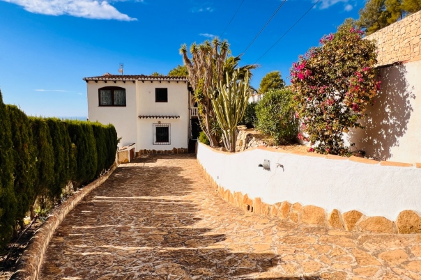 4 bed villa in Benitachell