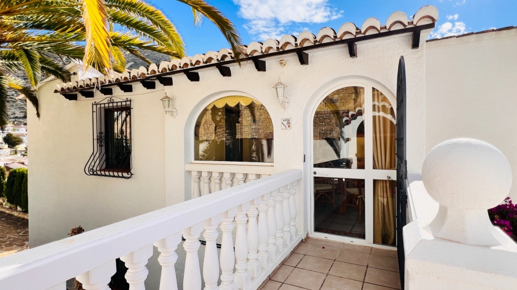 4 bed villa in Benitachell