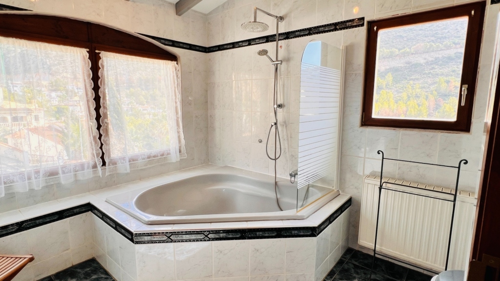 4 bed villa in Benitachell