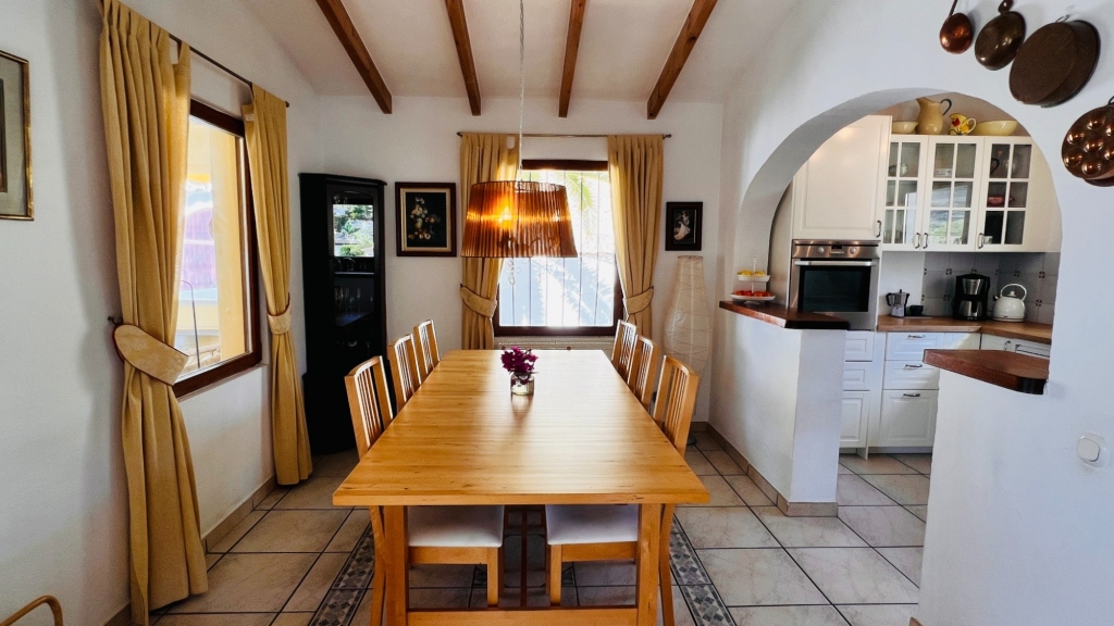 4 bed villa in Benitachell
