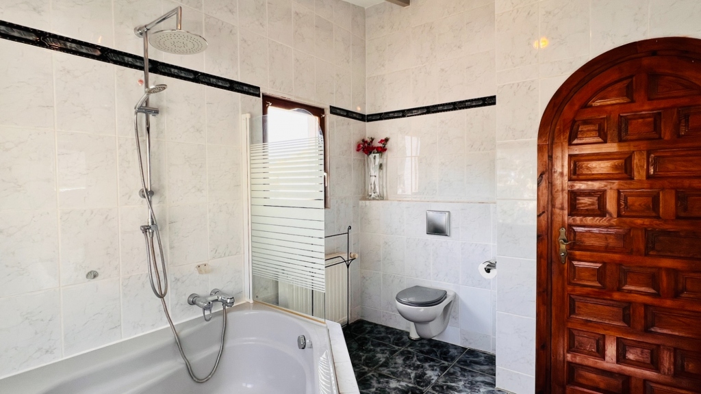 4 bed villa in Benitachell