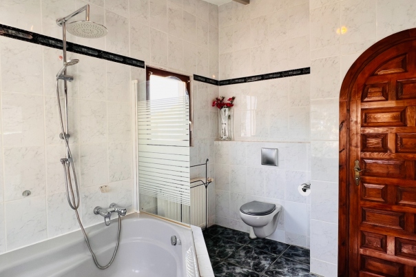 4 bed villa in Benitachell