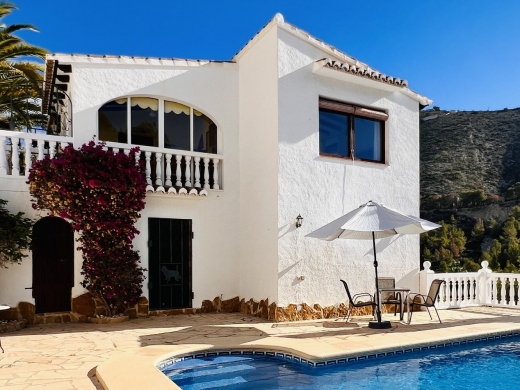 4 bed villa in Benitachell