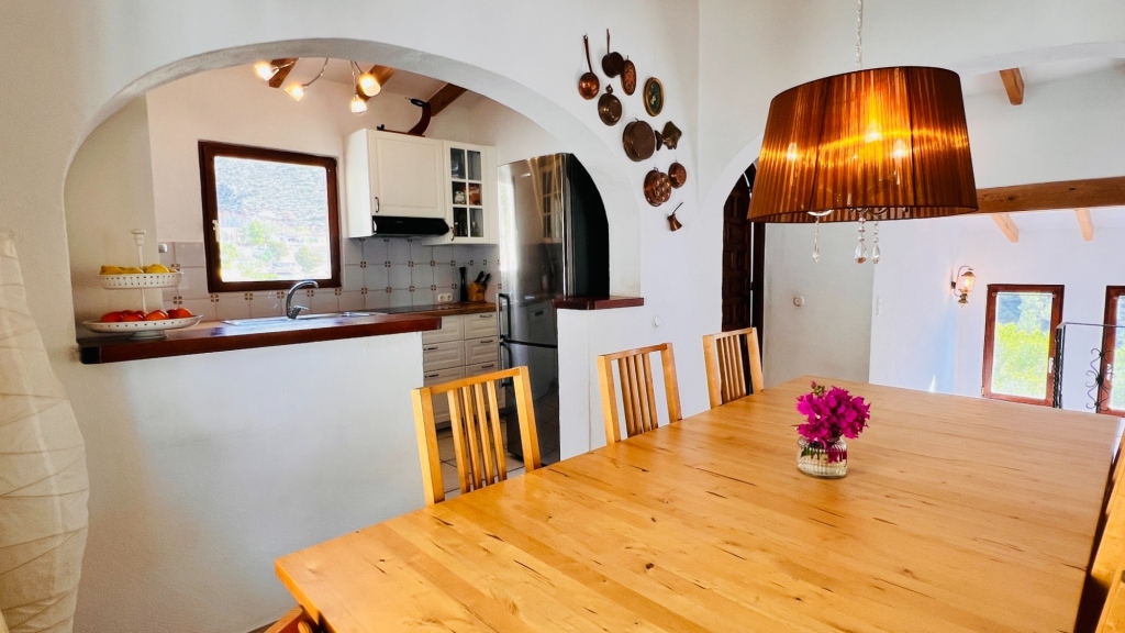 4 bed villa in Benitachell
