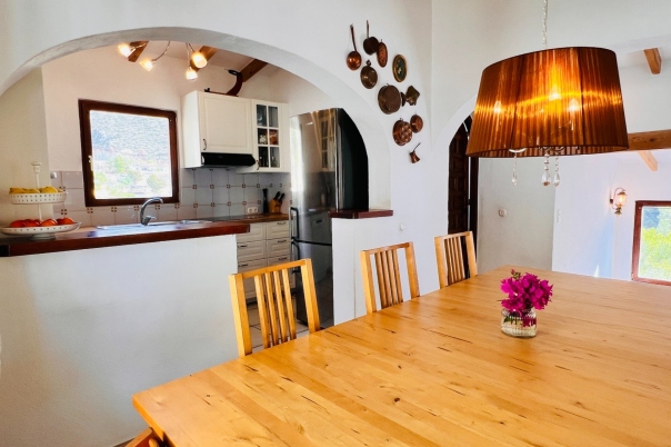 4 bed villa in Benitachell
