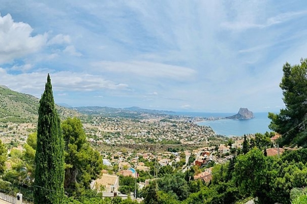 4 bed villas in Calpe