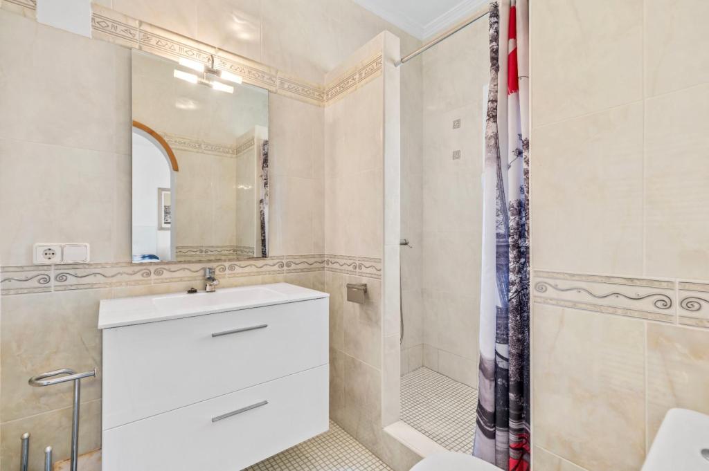 4 bed villa in Altea