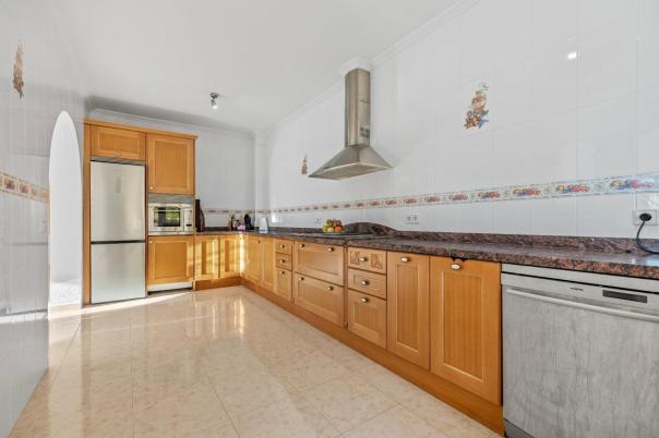 4 bed villa in Altea