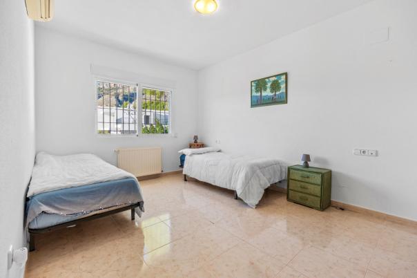 4 bed villa in Altea