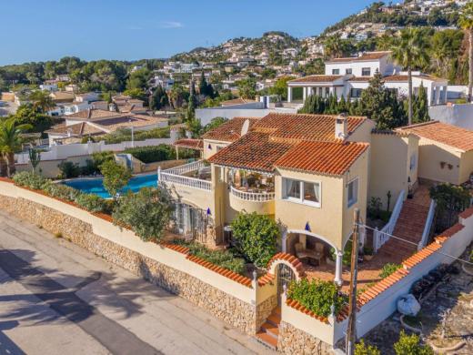 4 bed villas in Moraira