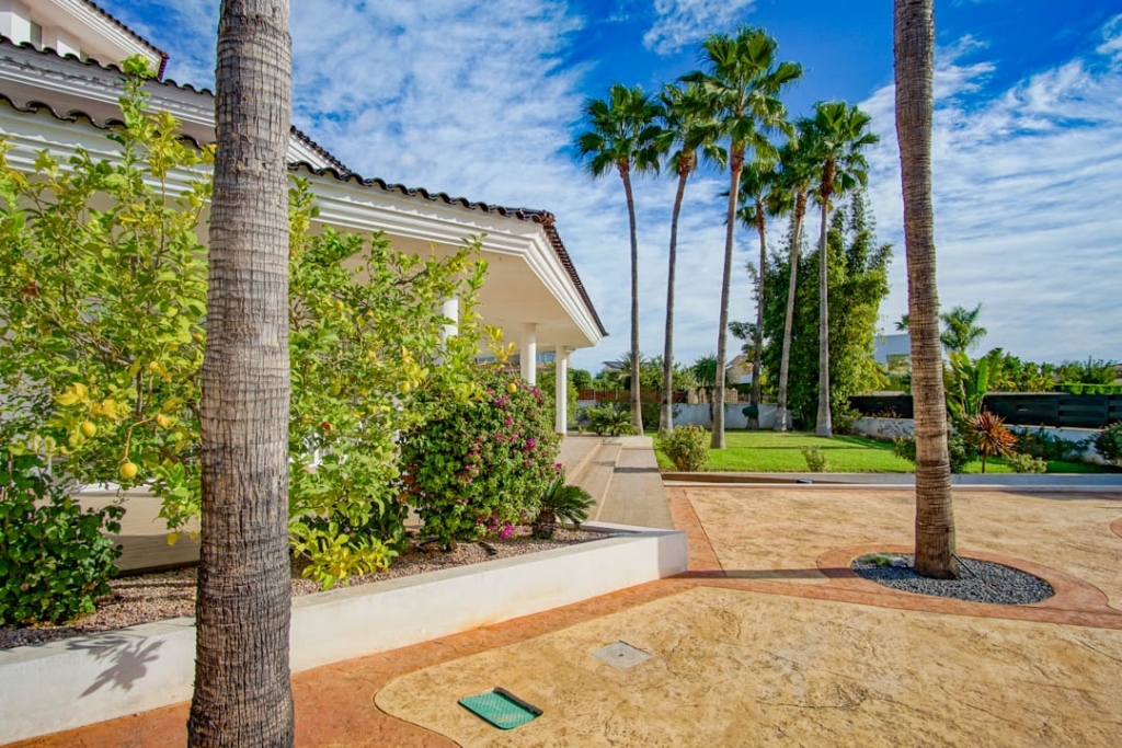 5 bed villa in Alfaz del Pi