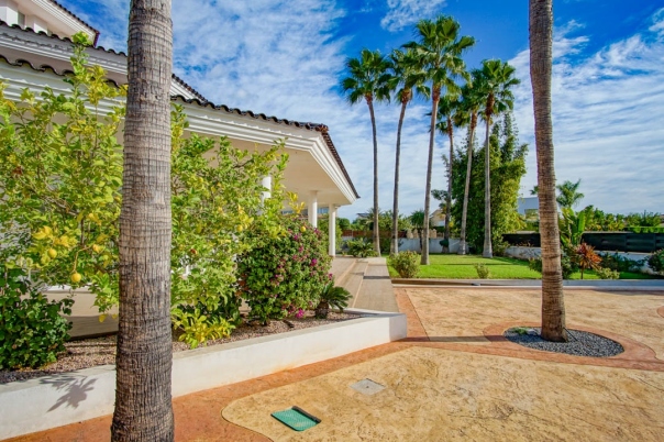 5 bed villa in Alfaz del Pi