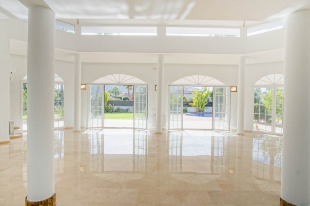 5 bed villa in Alfaz del Pi