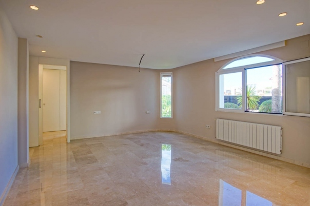 5 bed villa in Alfaz del Pi
