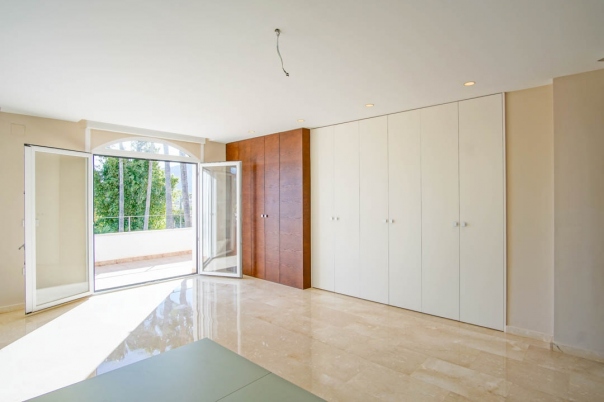 5 bed villa in Alfaz del Pi