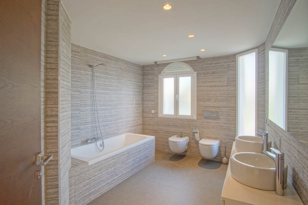 5 bed villa in Alfaz del Pi