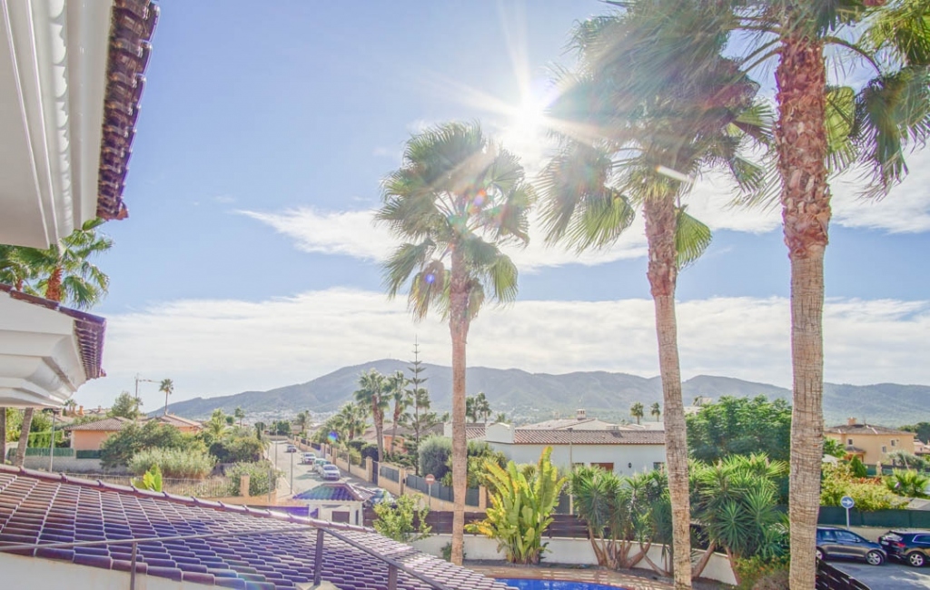 5 bed villa in Alfaz del Pi