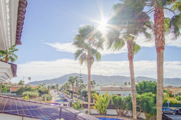 5 bed villa in Alfaz del Pi