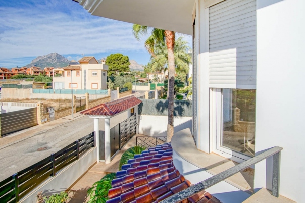 5 bed villa in Alfaz del Pi