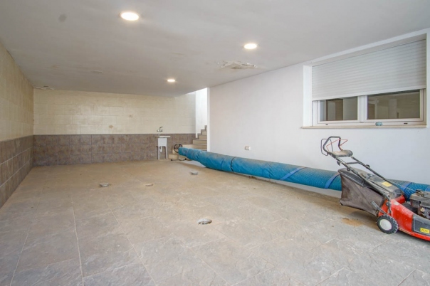 5 bed villa in Alfaz del Pi