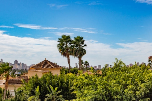 5 bed villa in Alfaz del Pi