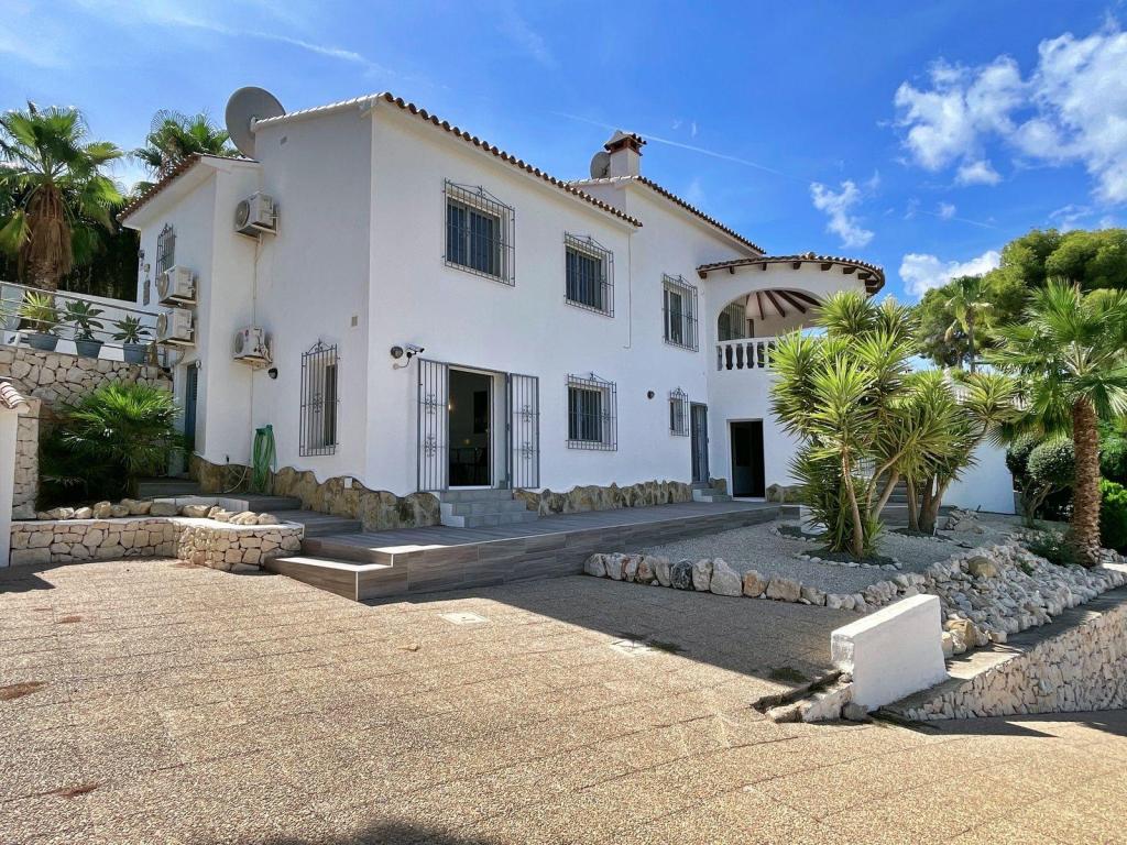 4 bed villa in Moraira
