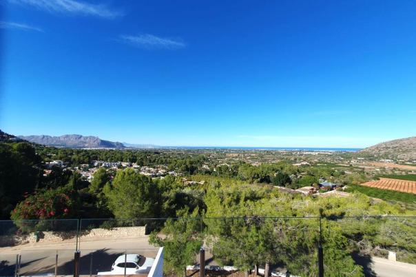 3 bed villa in Denia